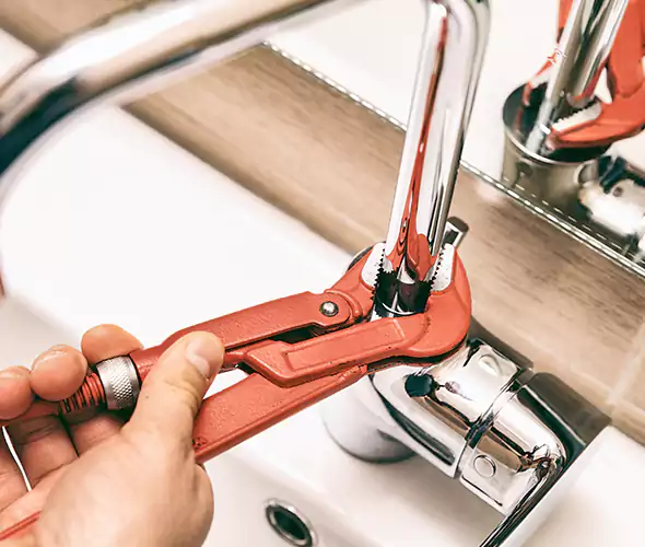Expert Leak Repair Plumber in Shirley, NY